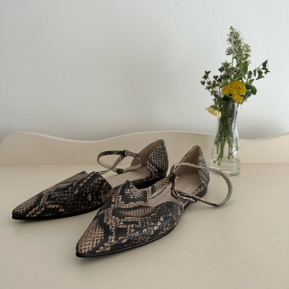 Freda Salvatore Flats - Picture 3 of 4